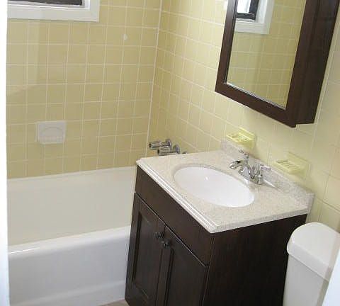 2nd image of 1437 28th Ave APT 3F