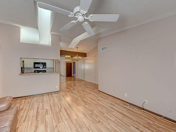 3rd image of 2500 SE Anchorage Cv APT D-3