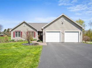 2393 Putnam Rd, Ontario, NY 14519