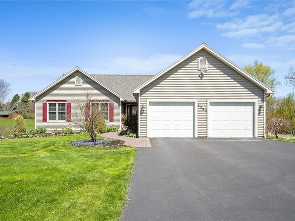 2393 Putnam Rd, Ontario, NY 14519