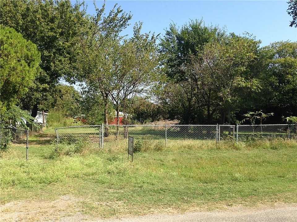 2nd image of 708 SW Caddo St #5