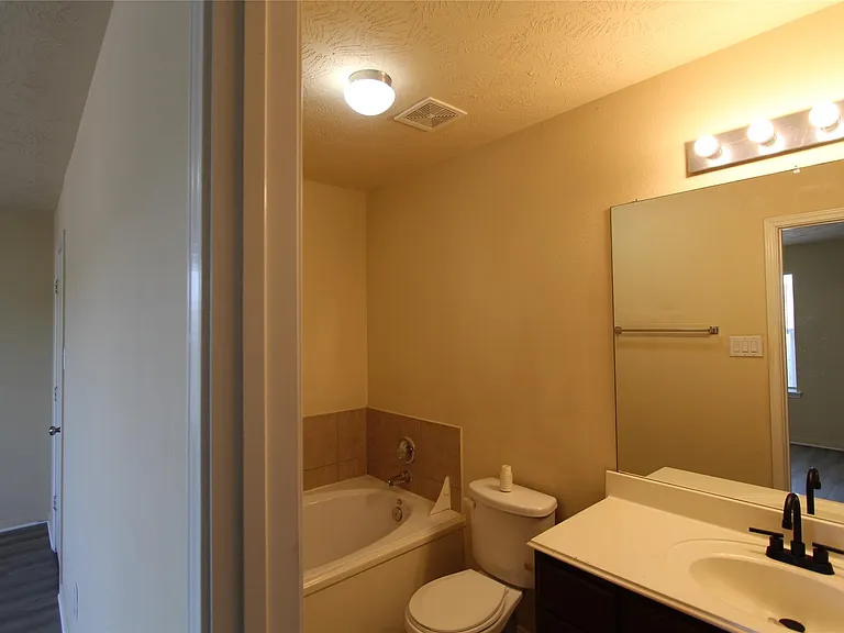 5707 Saluda Creek Ln — Photo 29