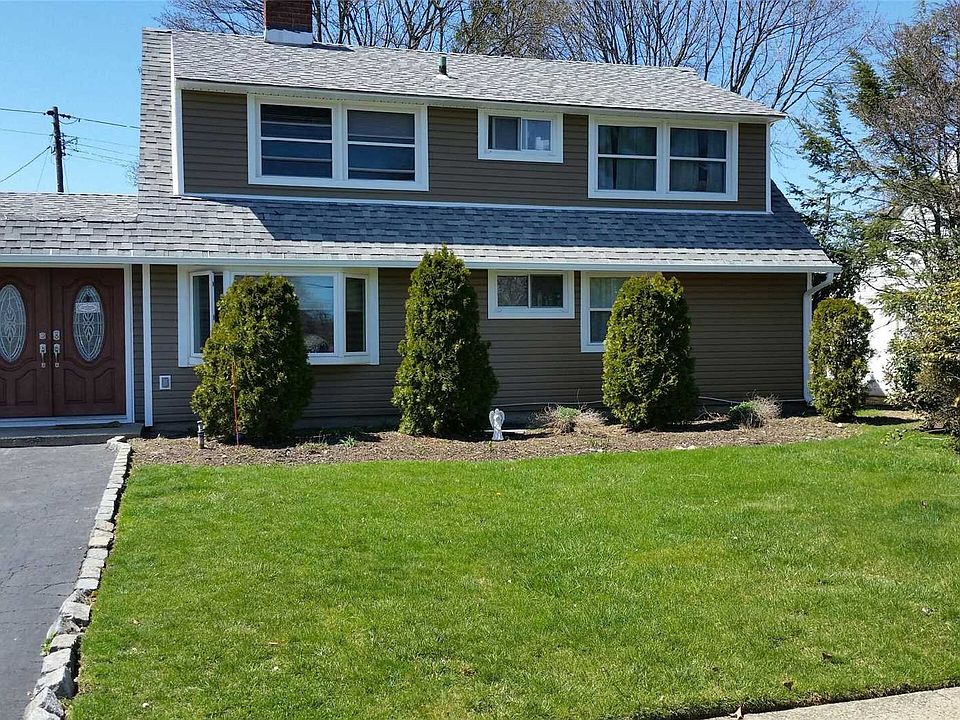 1st image of 104 Brittle Ln