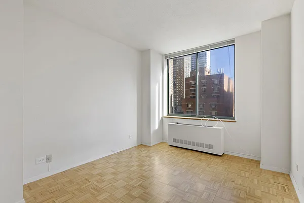 Rented by Kinyu Realty | media 12