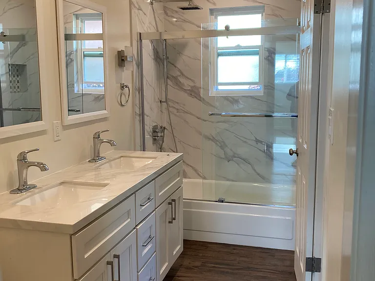 507 Bay St — Photo 18
