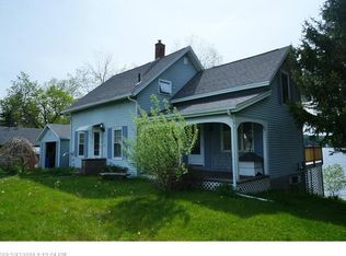1346 Lakeview Dr, China, ME 04358