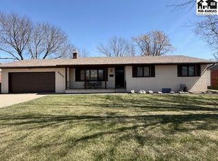 2600 Arizona St, Hutchinson, KS 67502