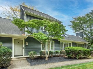 27 Village Dr, Bernards Twp., NJ 07920