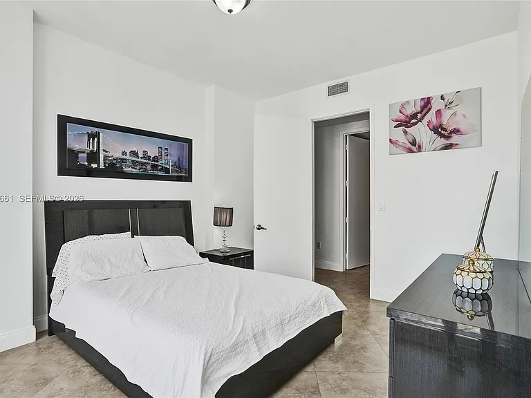 18201 Collins Ave #4705 — Photo 16
