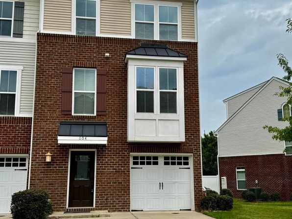 604 Berry Chase Way