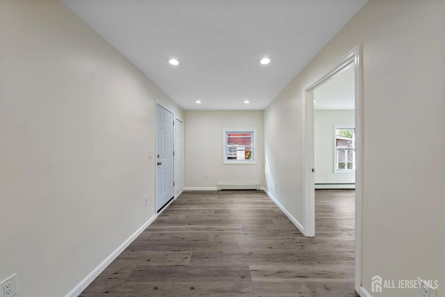 3 bed, 1.0 bath, $2,600 — Photo 4