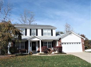 30 Oak Leaf Branch Ct, Saint Charles, MO