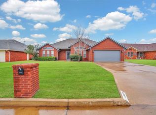 2820 N Towne Dr, Altus, OK 73521