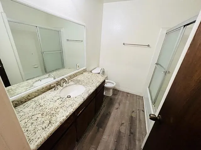 4622 W Broadway — Photo 12