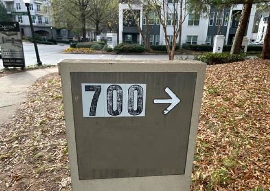 2nd image of 700 Park Regency Pl NE