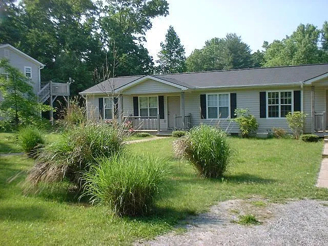 2 bed, 1050 sqft, $1,850 — Photo 3