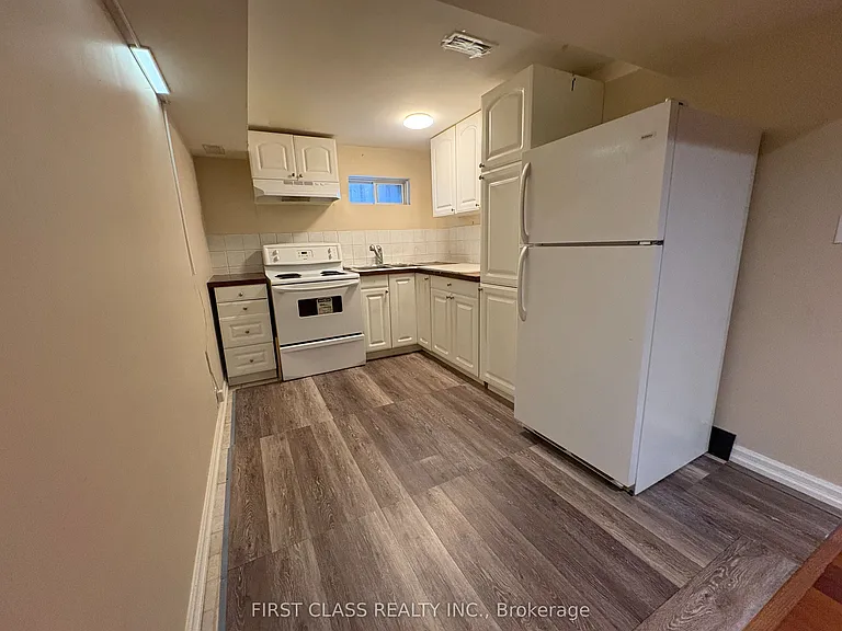 62 Scarbell Dr — Photo 5