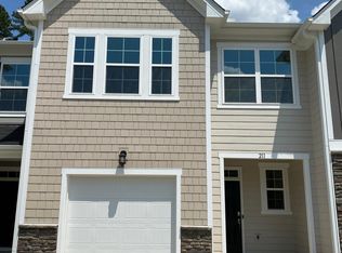 211 Gremar Dr, Holly Springs, NC 27540