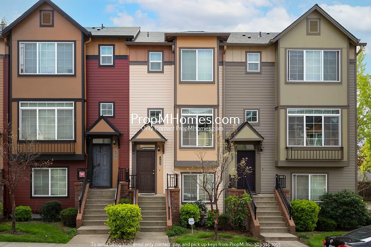 Building Photo - 17042 Berkeley Ln