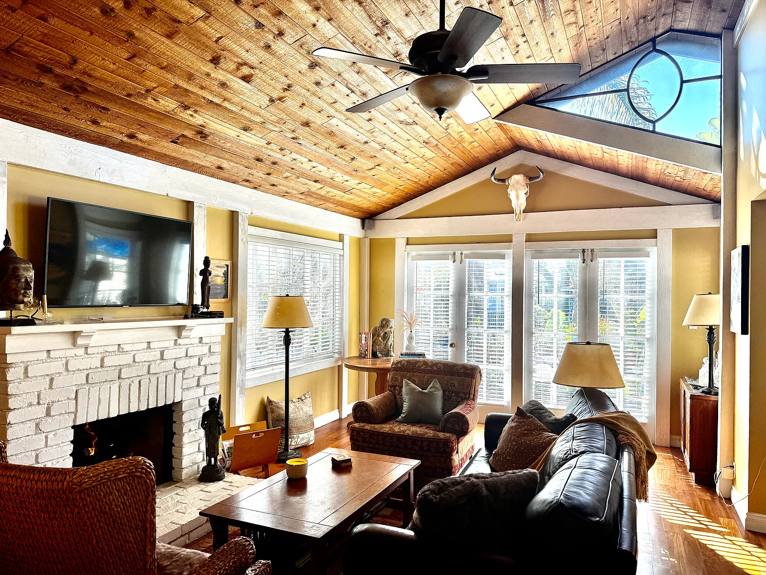 2 bed, 1275 sqft, $9,500 — Photo 3