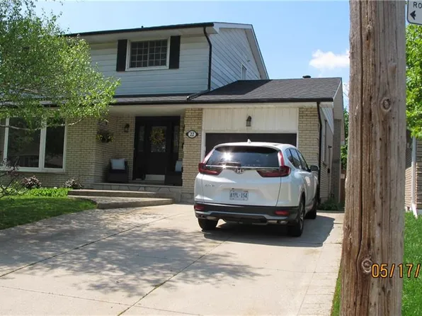 22 San Remo Dr, Hamilton, ON L9C 5N3