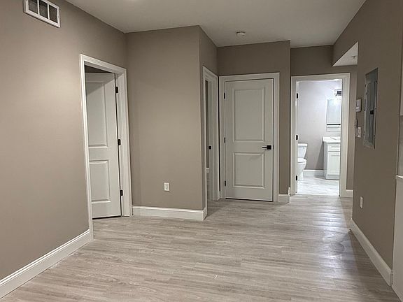 5th image of 344 Salem St #306