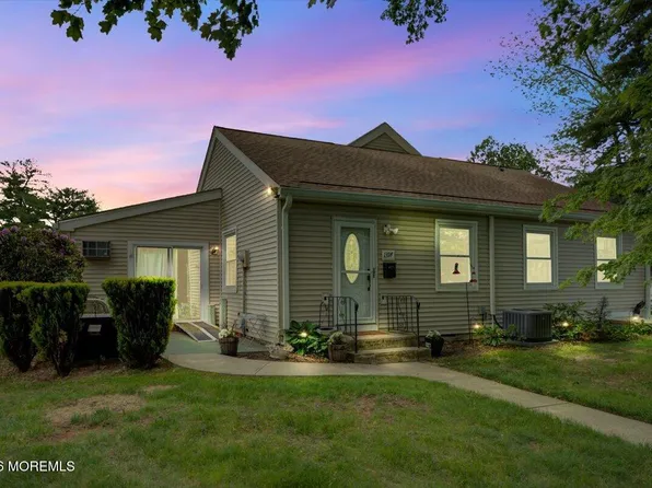 139 Wein Market #F, Freehold, NJ 07728