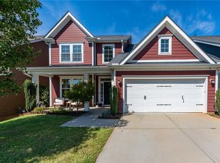 18 Kelvyn St, Greer, SC 29651