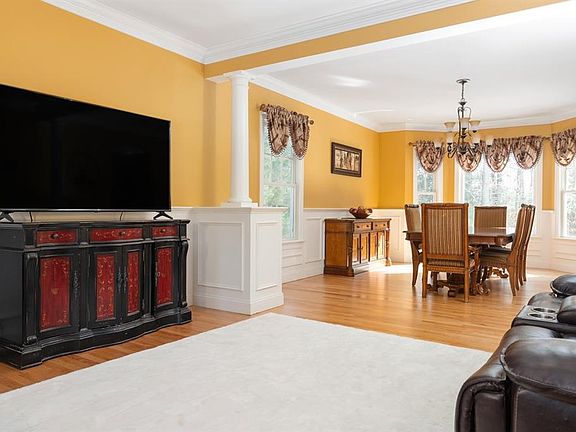 4th image of 2 Saint Josephs Way