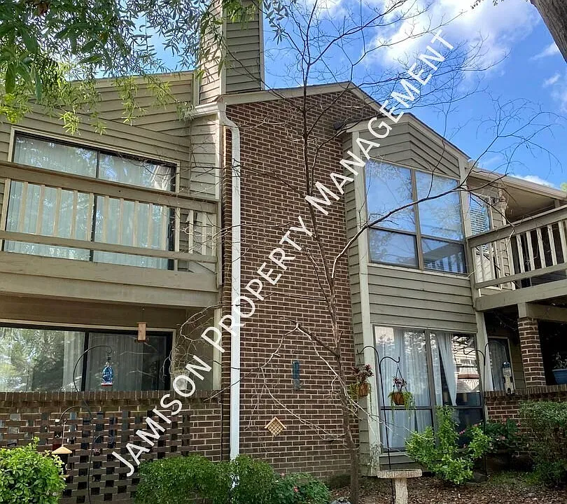 1604 Sharon Rd W #24