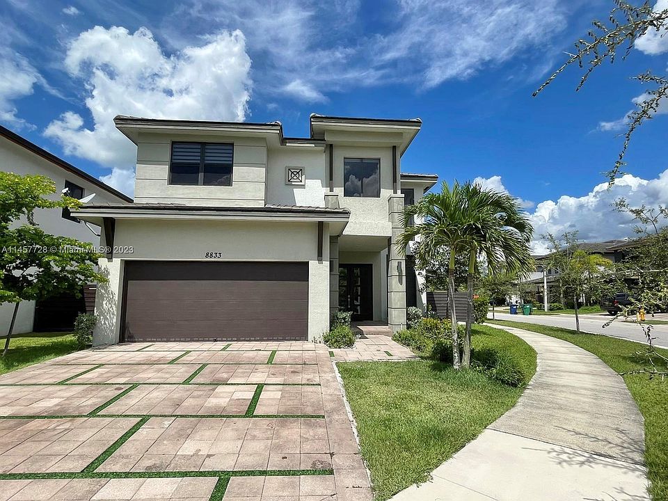 1st image of 8833 NW 160th Ter