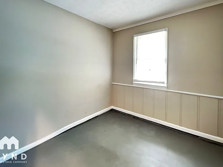 3295 Redona Dr — Photo 13