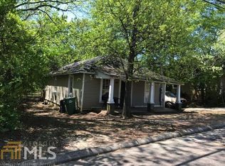 944 E Solomon St, Griffin, GA 30223