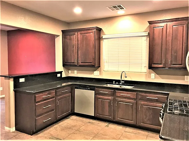 2260 Autumn Fire Ct — Photo 3