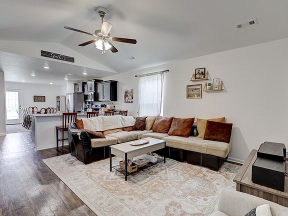 4th image of 315 Eagle Edge Drive