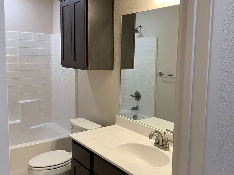 2432 FM 1113 — Photo 12