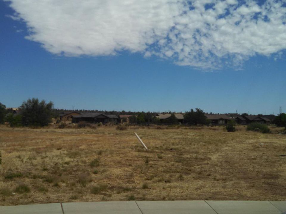 1st image of 680 Driftwood Ct
