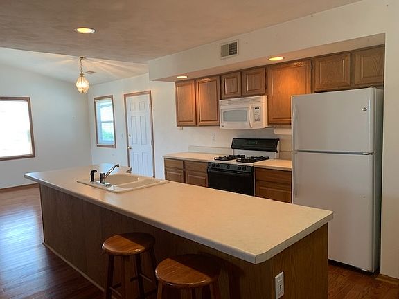 5th image of 4126B Packard Pkwy