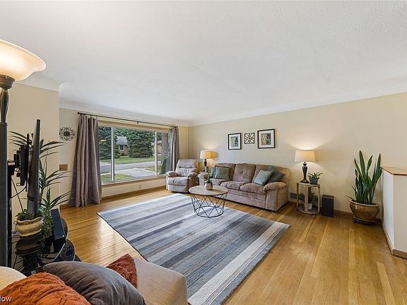4th image of 2956 Jeanne Dr