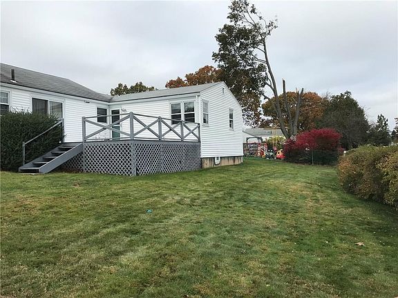 5th image of 262 Garden City Dr
