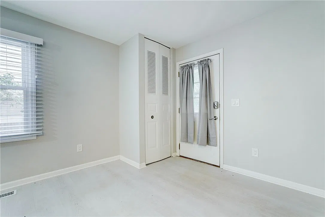 2 bed, 1.0 bath, 840 sqft, $1,699 — Photo 3