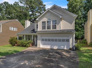 1401 Glynview Cir, Lawrenceville, GA 30043