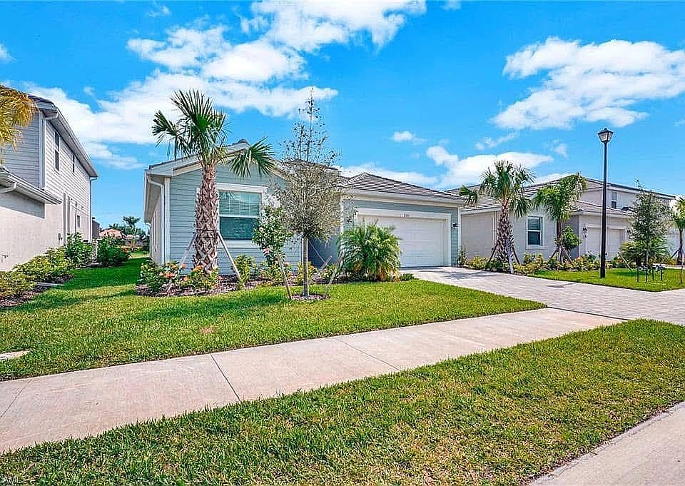 2nd image of 2301 Avocado Ln