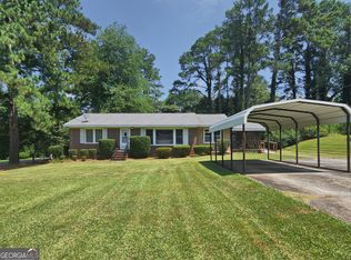 62 Opal St, Hartwell, GA 30643