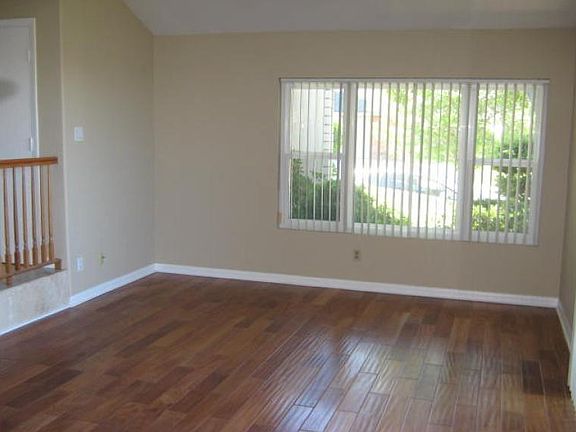 3rd image of 25528 Via Juana