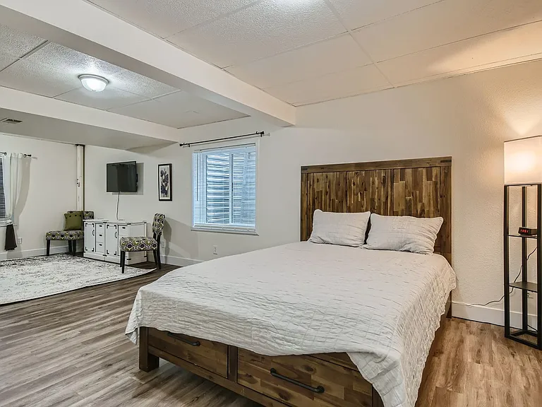 3846 Dyanna Dr — Photo 22