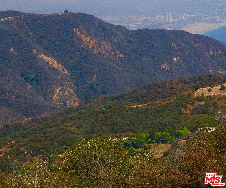 1st image of 11 Saddle Peak