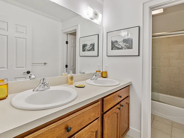 170 Tuckahoe Ln — Photo 21