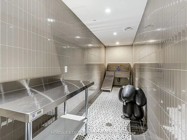 28 Widmer St #3923 — Photo 8