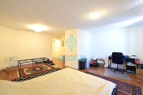 Rented by null | media 3